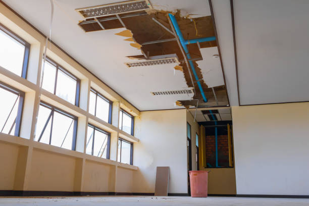 Best Commercial water damage restoration  in Ahtanum, WA